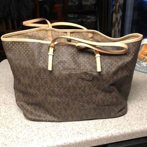 Mk tote